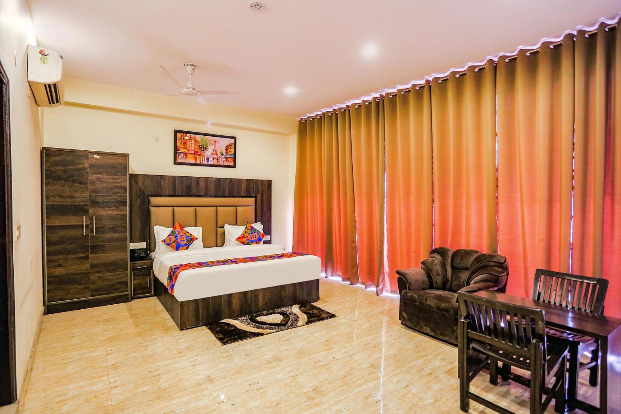 Fabhotel The Kiara Near Igi Delhi Airport 뉴델리 외부 사진