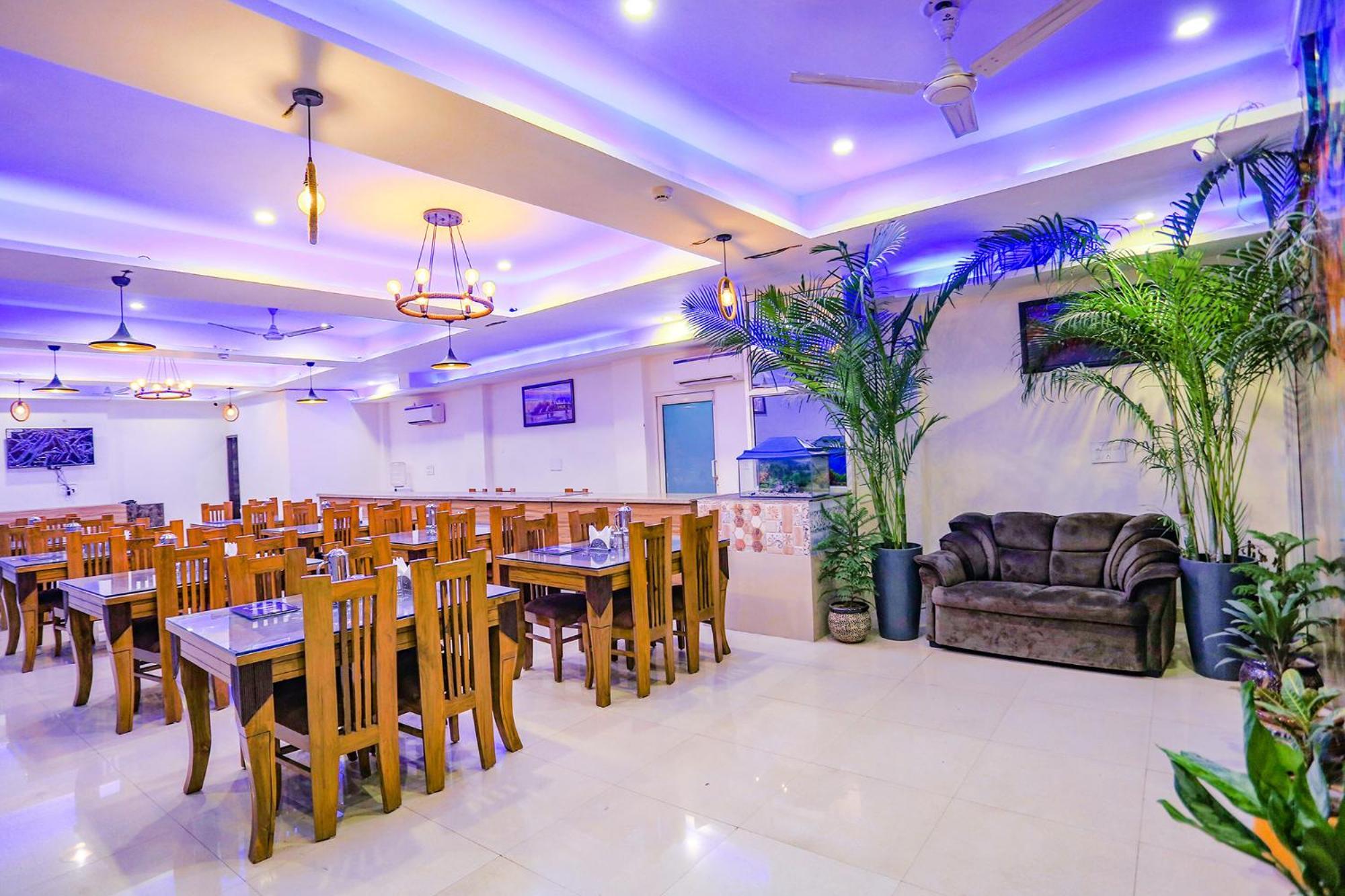 Fabhotel The Kiara Near Igi Delhi Airport 뉴델리 외부 사진