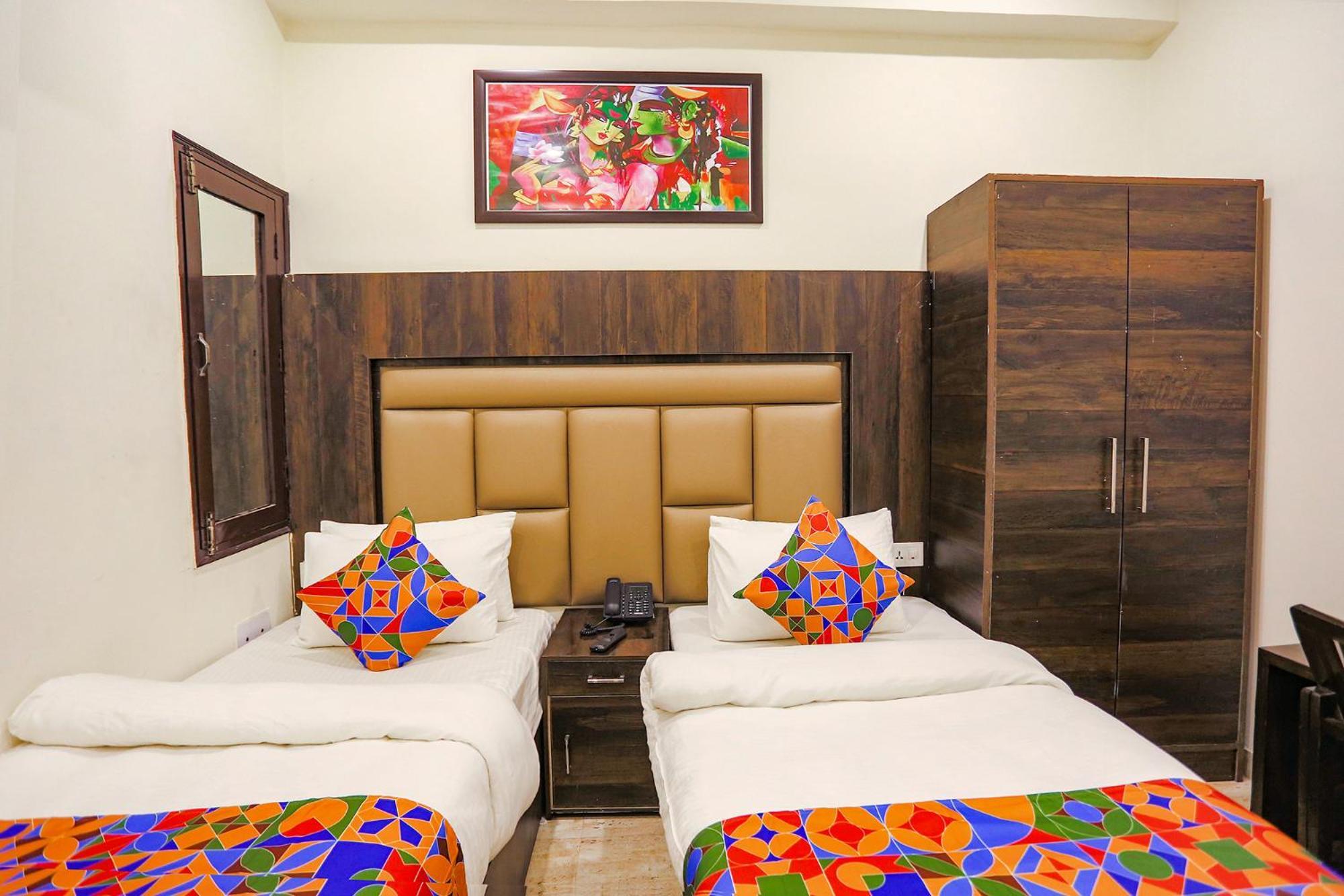 Fabhotel The Kiara Near Igi Delhi Airport 뉴델리 외부 사진