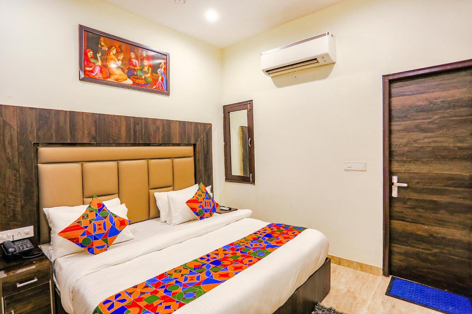 Fabhotel The Kiara Near Igi Delhi Airport 뉴델리 외부 사진