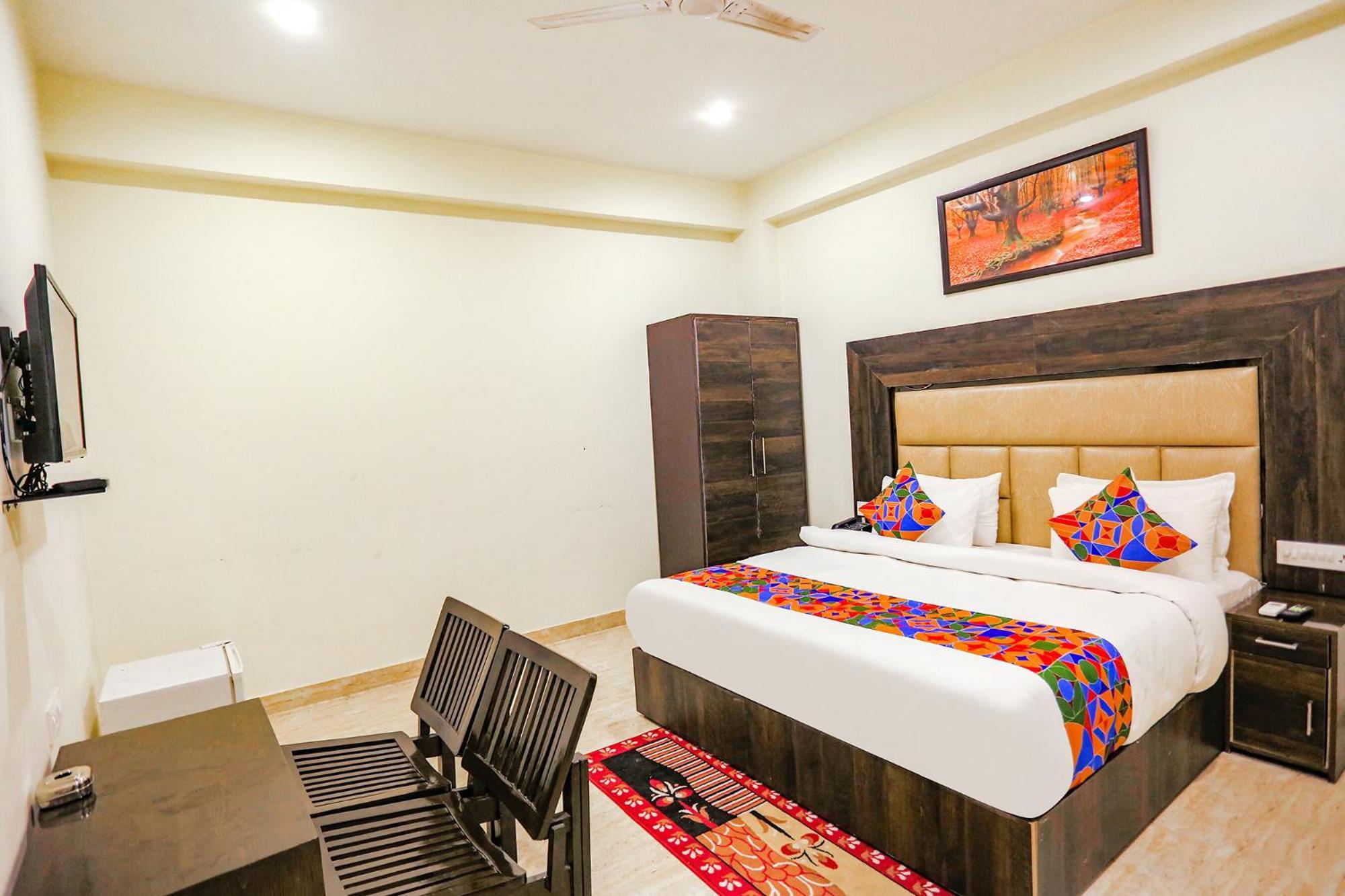 Fabhotel The Kiara Near Igi Delhi Airport 뉴델리 외부 사진