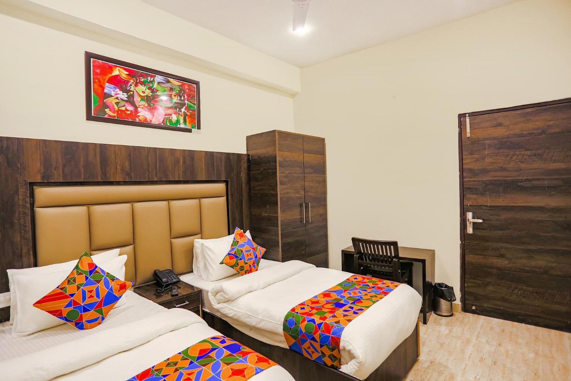 Fabhotel The Kiara Near Igi Delhi Airport 뉴델리 외부 사진