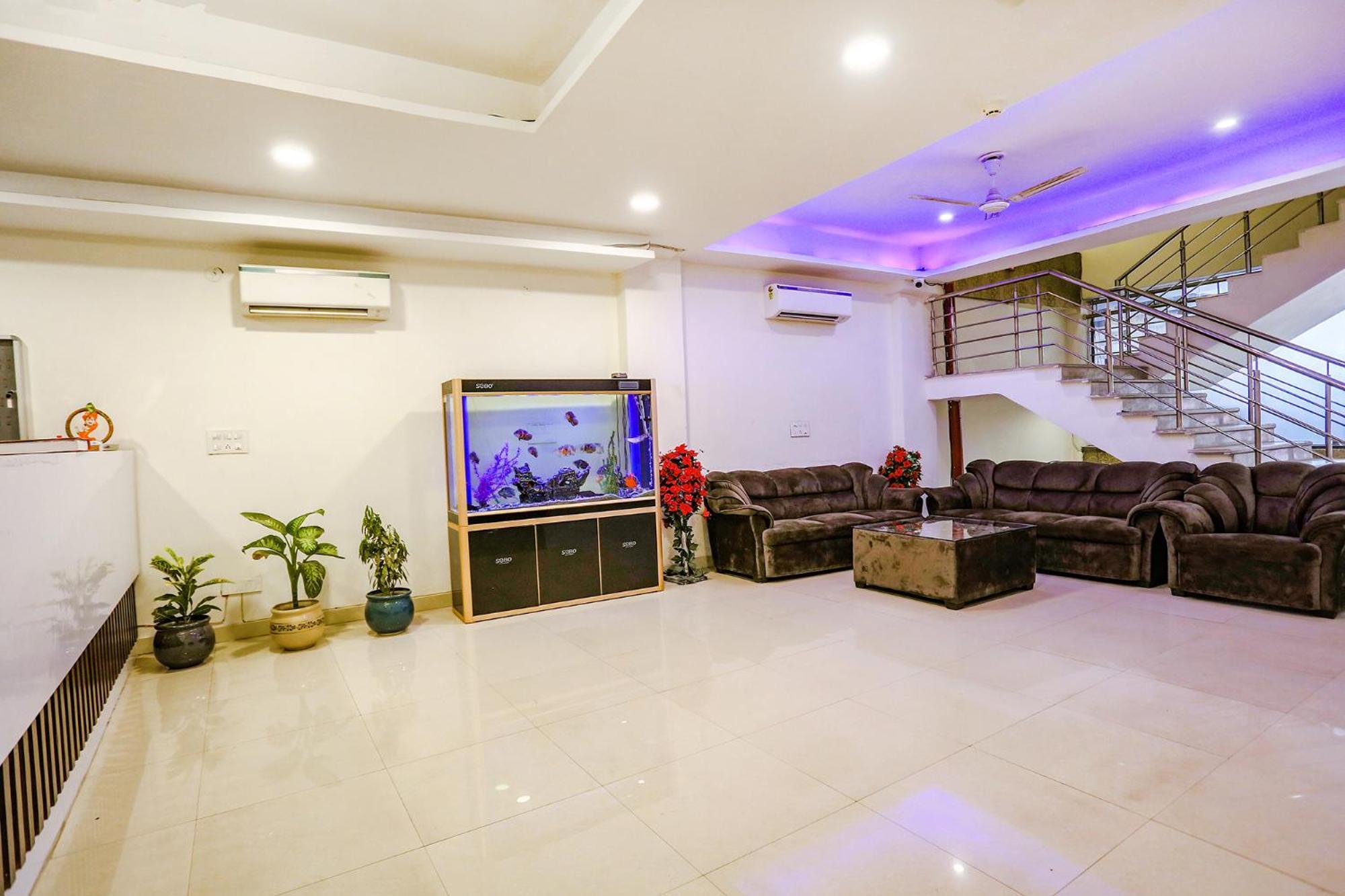 Fabhotel The Kiara Near Igi Delhi Airport 뉴델리 외부 사진